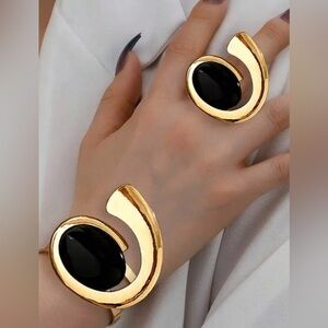 Elegant Gold and Black Jewelry Set bracelet and ring NEW